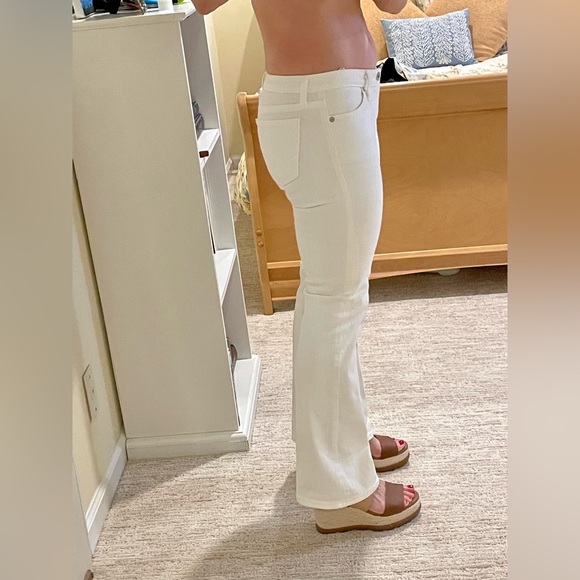 Ag Adriano Goldschmidt The Angelina petite white jeans. Size 28R - Picture 2 of 6